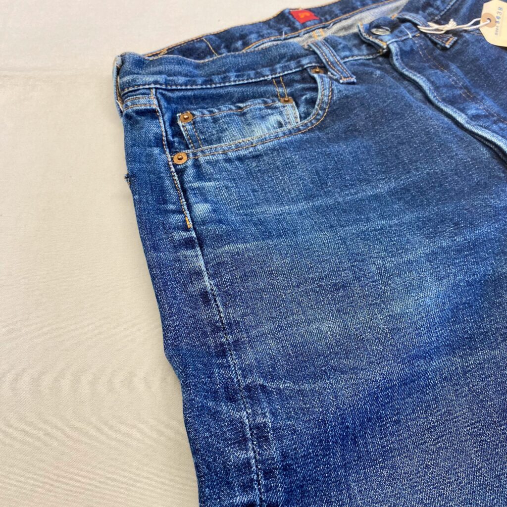 USED/363B Front right pocket